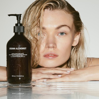 Grown Alchemist Exfoliating Hand Wash - Ексфоліант для миття рук Пемза, Ваніль, Цедра Апельсина , 500 мл Grown Alchemist Exfoliating Hand Wash - Ексфоліант для миття рук Пемза, Ваніль, Цедра Апельсина , 500 мл