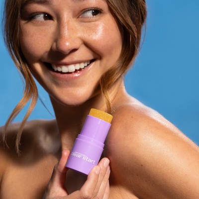Dermalogica Golden Hour Hydrating stick SPF30 - Сонцезахисний зволожуючий стік з ефектом сяяння SPF30, 19 г Dermalogica Golden Hour Hydrating stick SPF30 - Сонцезахисний зволожуючий стік з ефектом сяяння SPF30, 19 г
