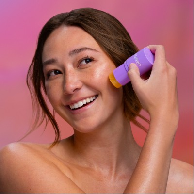 Dermalogica Golden Hour Hydrating stick SPF30 - Сонцезахисний зволожуючий стік з ефектом сяяння SPF30, 19 г Dermalogica Golden Hour Hydrating stick SPF30 - Сонцезахисний зволожуючий стік з ефектом сяяння SPF30, 19 г
