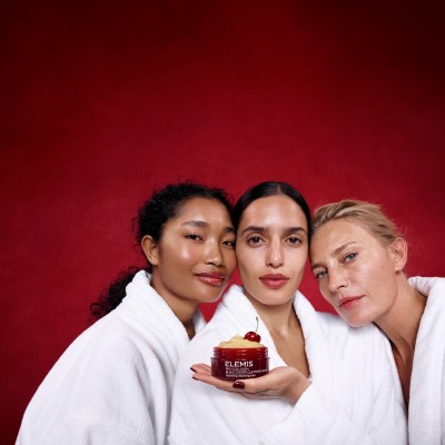 ELEMIS Pro-Collagen Black Cherry Cleansing Balm - Бальзам для вмивання Про-Колаген Чорна Вишня, 100 г ELEMIS Pro-Collagen Black Cherry Cleansing Balm - Бальзам для вмивання Про-Колаген Чорна Вишня, 100 г