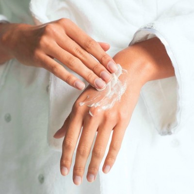 ELEMIS Pro-Radiance Hand and Nail Cream - Крем для рук і нігтів anti-age, 100 мл ELEMIS Pro-Radiance Hand and Nail Cream - Крем для рук і нігтів anti-age, 100 мл