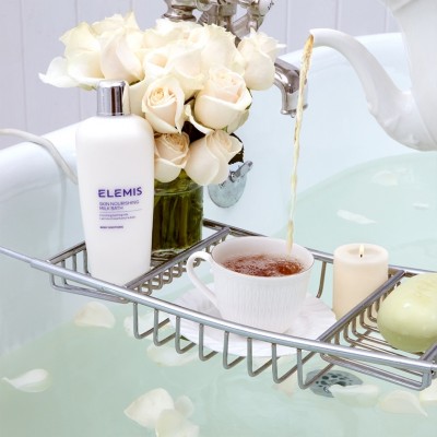 ELEMIS Skin Nourishing Milk Bath - Молочко для тіла і ванни, 400 мл ELEMIS Skin Nourishing Milk Bath - Молочко для тіла і ванни, 400 мл